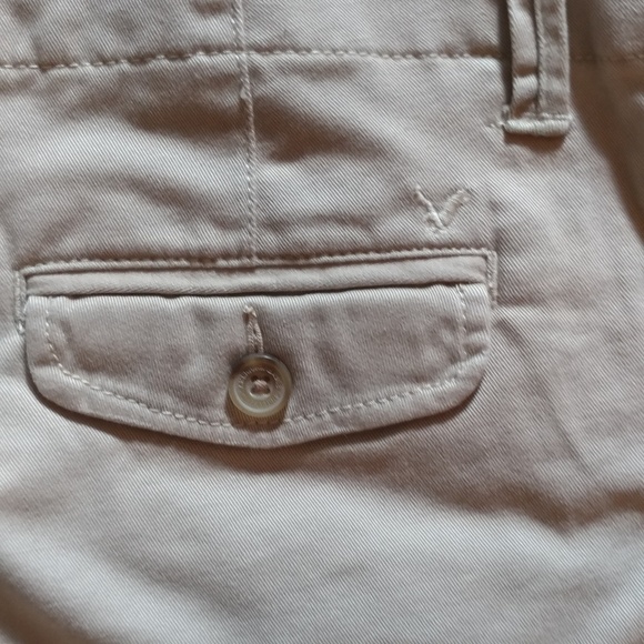American Eagle low rise beige shorts -Size 00 - Picture 4 of 7